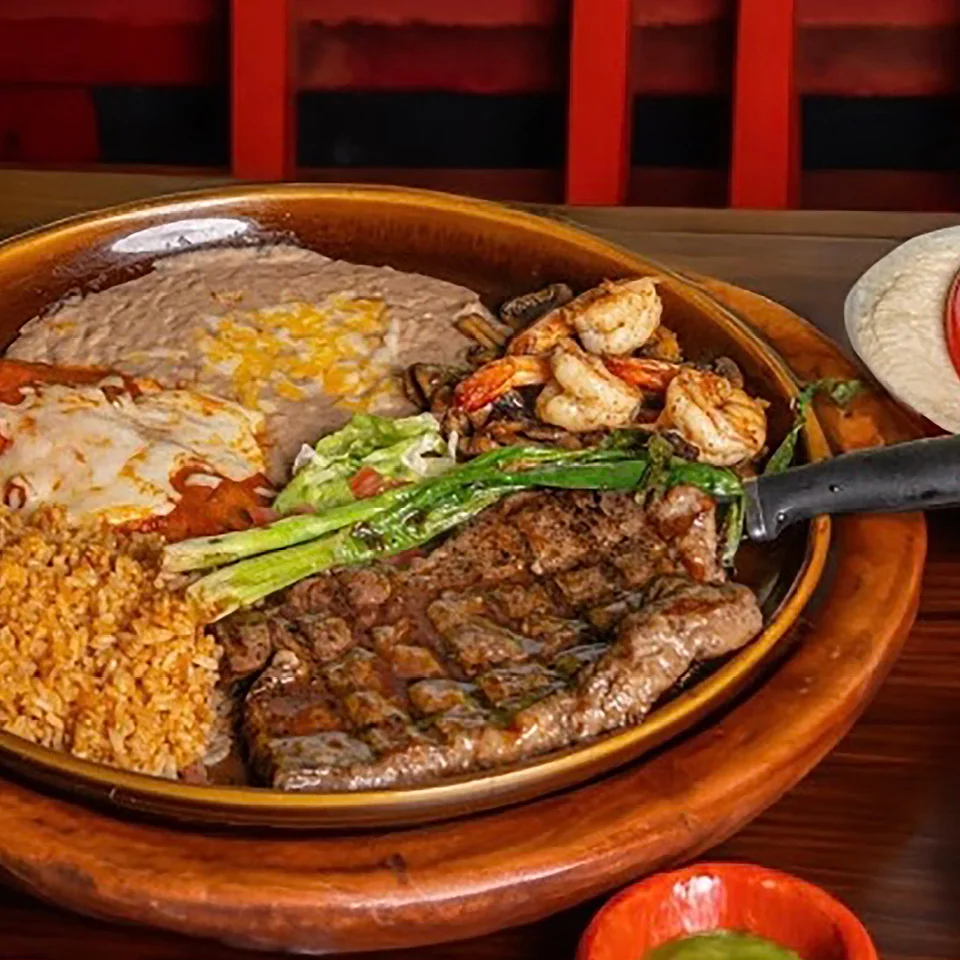 Los Novillos Family Mexican Restaurant, business photo 2